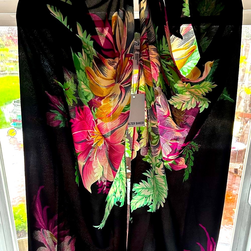 Walter Baker, Amalfi Scarf.